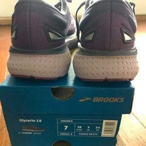 Brooks Glycerin 19
